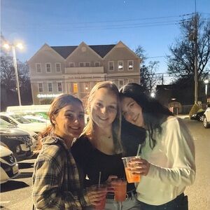 Meet your Posher, April